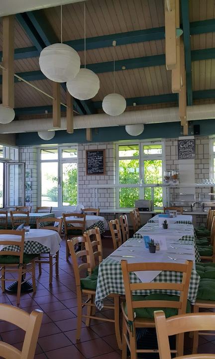 Bistro La Piscina im Freizeitbad Neckarhausen