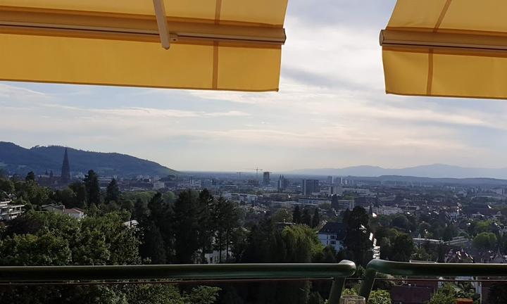 Chez Eric - Panorama Hotel Mercure Freiburg